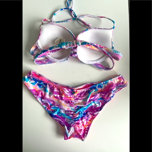 SEXY VICTORIA’S SECRET Bombshell Swimsuit - Picture 2 of 8